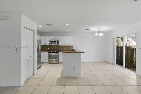 330 SW 2nd Avenue Hallandale Beach FL 33009