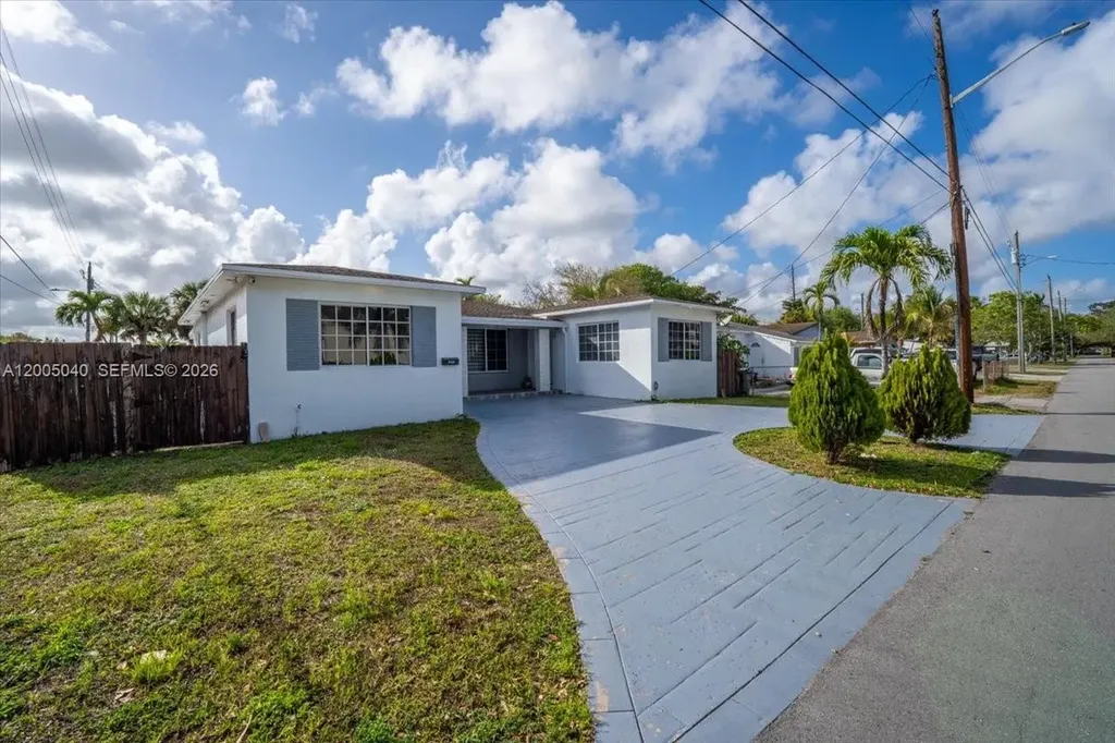 740 SW 7th Avenue Hallandale Beach FL 33009