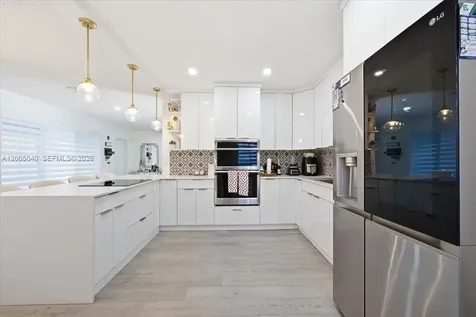 740 SW 7th Avenue Hallandale Beach FL 33009