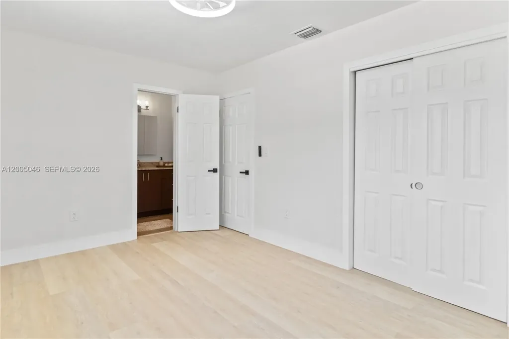 6408 Pierce Street Hollywood FL 33024