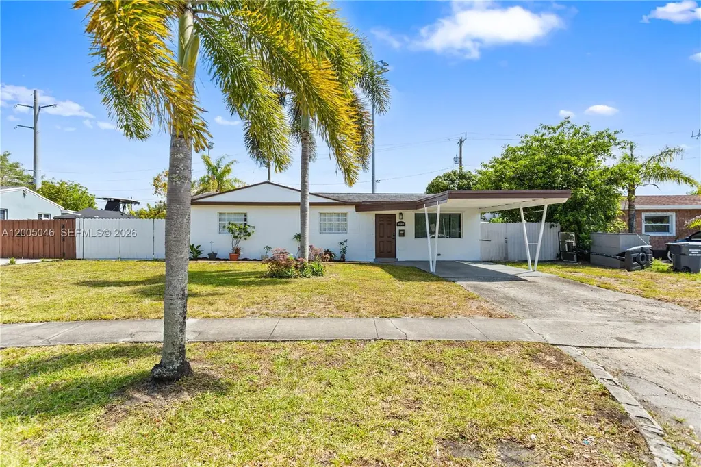 6408 Pierce Street Hollywood FL 33024