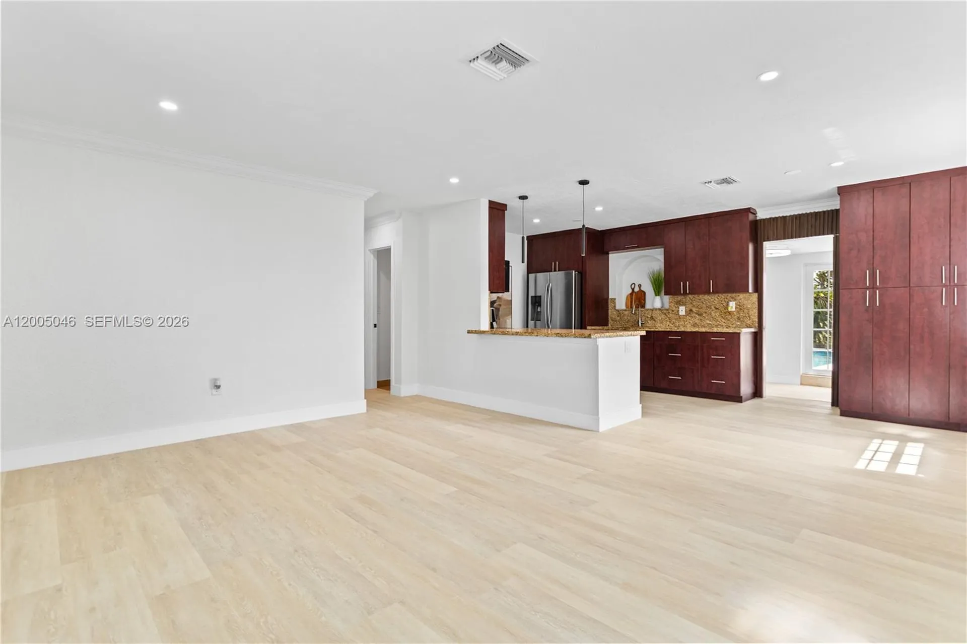 6408 Pierce Street Hollywood FL 33024