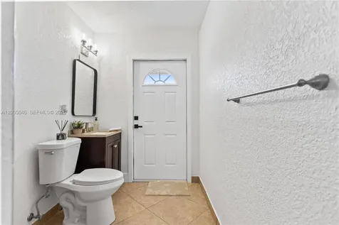 6408 Pierce Street Hollywood FL 33024