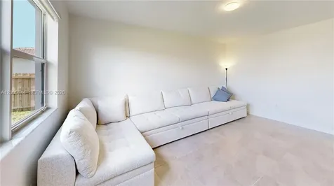 2333 SE 28th Court Homestead FL 33035