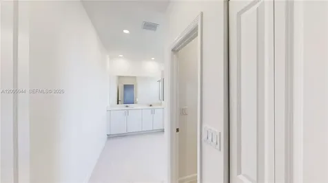 2333 SE 28th Court Homestead FL 33035
