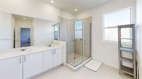 2333 SE 28th Court Homestead FL 33035