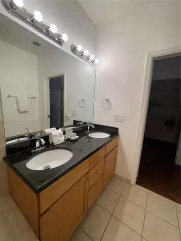 3450 NW 17th Terrace Oakland Park FL 33309