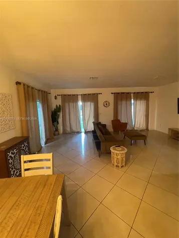 3450 NW 17th Terrace Oakland Park FL 33309