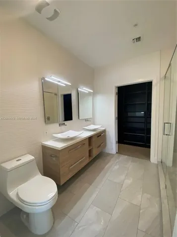 909 NW 45th Terrace Plantation FL 33317