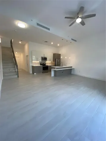 909 NW 45th Terrace Plantation FL 33317