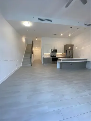 909 NW 45th Terrace Plantation FL 33317