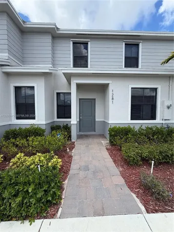 1281 NE 3rd Avenue Florida City FL 33034