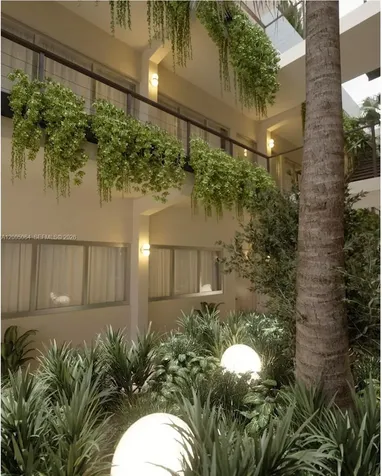 260 Collins Avenue Miami Beach FL 33139