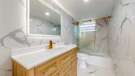 1333 E Hallandale Beach Boulevard Hallandale Beach FL 33009