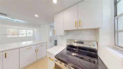 1333 E Hallandale Beach Boulevard Hallandale Beach FL 33009