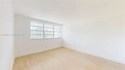 1333 E Hallandale Beach Boulevard Hallandale Beach FL 33009