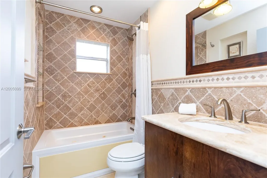 854 Normandy R Delray Beach FL 33484