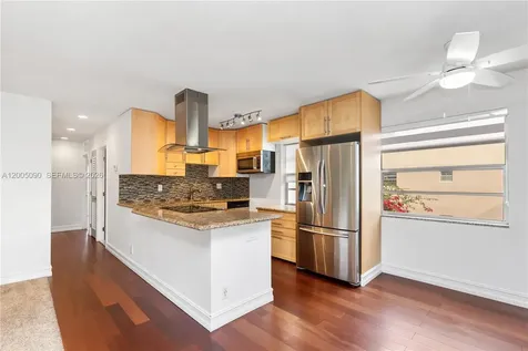 854 Normandy R Delray Beach FL 33484