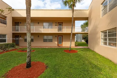 854 Normandy R Delray Beach FL 33484