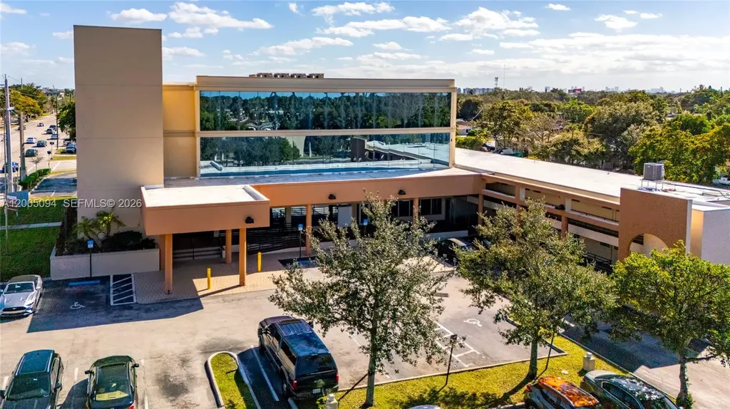 Hollywood FL 33024