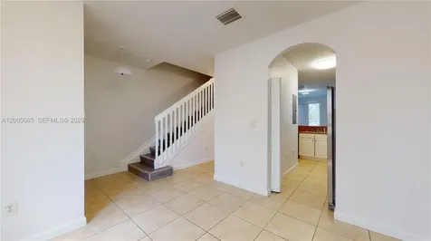 2929 SE 2nd Street Homestead FL 33033