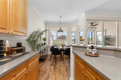 1896 Crestview Way Naples FL 34119