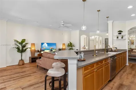 1896 Crestview Way Naples FL 34119