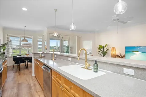 1896 Crestview Way Naples FL 34119