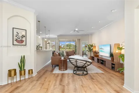 1896 Crestview Way Naples FL 34119