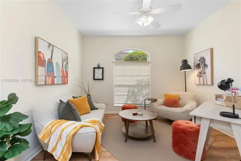 1896 Crestview Way Naples FL 34119