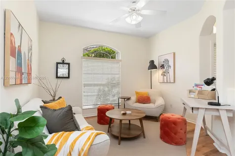 1896 Crestview Way Naples FL 34119
