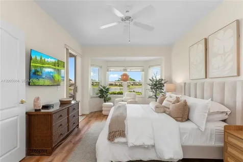 1896 Crestview Way Naples FL 34119
