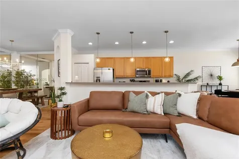 1896 Crestview Way Naples FL 34119