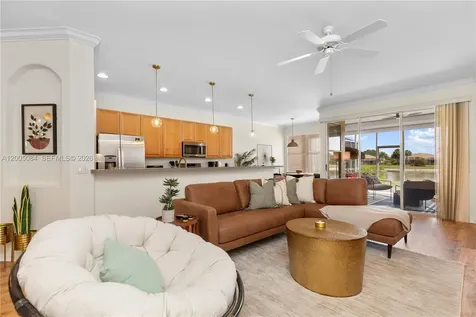 1896 Crestview Way Naples FL 34119