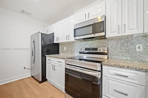 18880 NW 57th Avenue Hialeah FL 33015