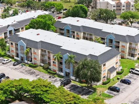 18880 NW 57th Avenue Hialeah FL 33015