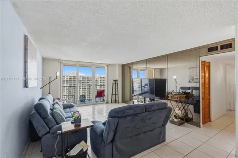 2851 NE 183rd Street Aventura FL 33160