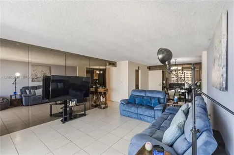 2851 NE 183rd Street Aventura FL 33160