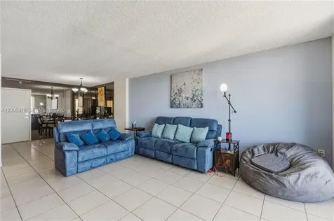 2851 NE 183rd Street Aventura FL 33160