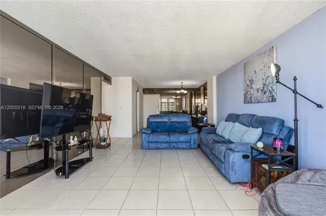 2851 NE 183rd Street Aventura FL 33160