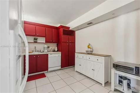 2851 NE 183rd Street Aventura FL 33160