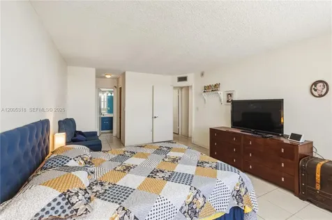 2851 NE 183rd Street Aventura FL 33160