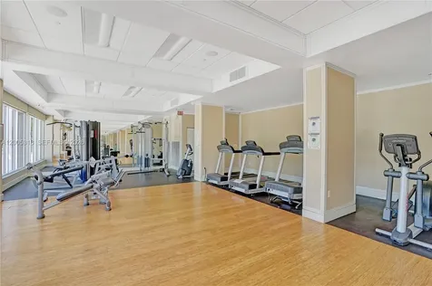 2851 NE 183rd Street Aventura FL 33160