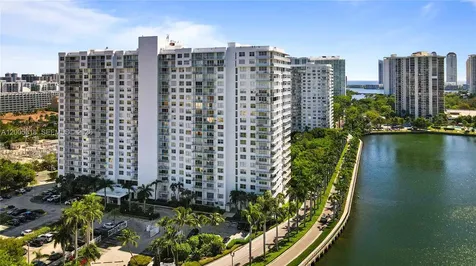 2851 NE 183rd Street Aventura FL 33160