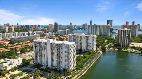 2851 NE 183rd Street Aventura FL 33160