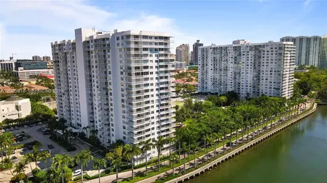 2851 NE 183rd Street Aventura FL 33160