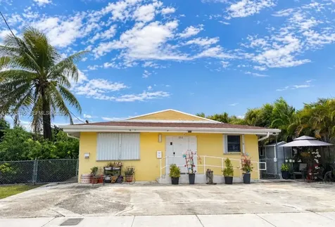 1212-1214 SW 30th Court Miami FL 33135