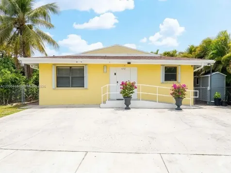 1212-1214 SW 30th Court Miami FL 33135