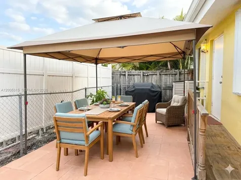 1212-1214 SW 30th Court Miami FL 33135