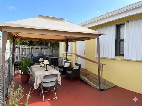 1212-1214 SW 30th Court Miami FL 33135